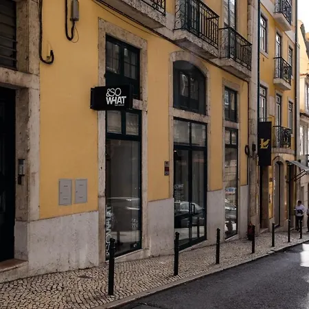 Plum Guide - Navy Wheel Lägenhet Lisboa